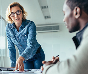 Participants engage in dynamic team leader training, where they develop essential skills in communication, leadership, and strategic decision-making to drive team success and foster a collaborative work environment.